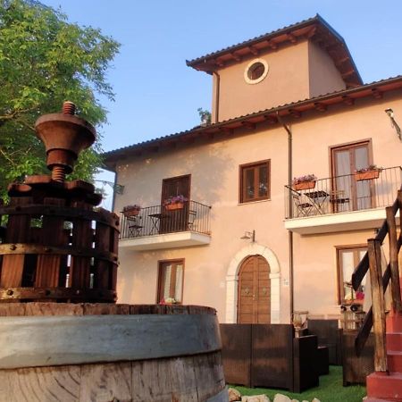 "Il Casaletto" Agriturismo Moderno, Vista Panoramica E Cibo Spettacolare- Scurcola Marsicana Villa Exterior photo